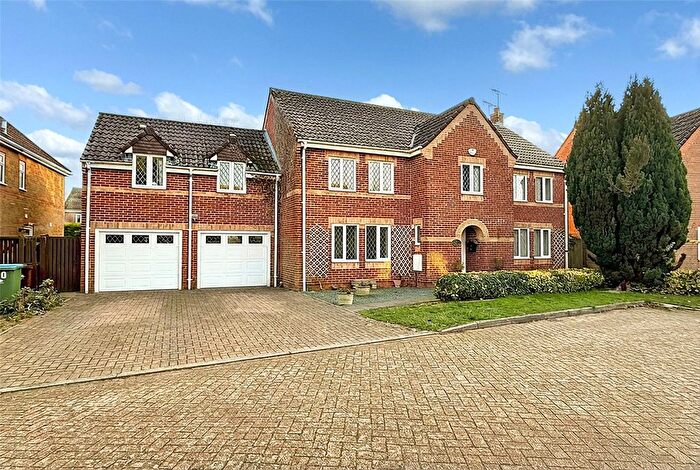 5 Bedroom Detached House For Sale In Toddington Park, Wick, Littlehampton, West Sussex, BN17