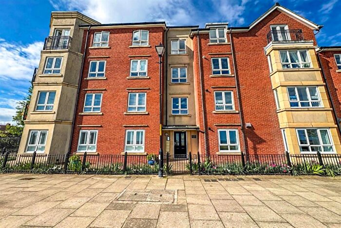 2 Bedroom Apartment For Sale In Bents Park Road, South Shields, NE33