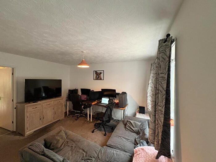 2 Bedroom End Of Terrace House To Rent In Humphrys Barton, St. Annes Park, BS4