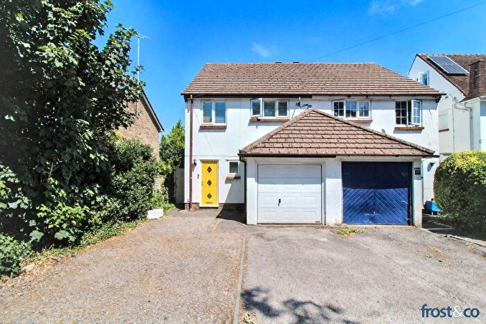 3 Bedroom Semi-Detached House For Sale In Blandford Road, Hamworthy, Poole, Dorset, BH15