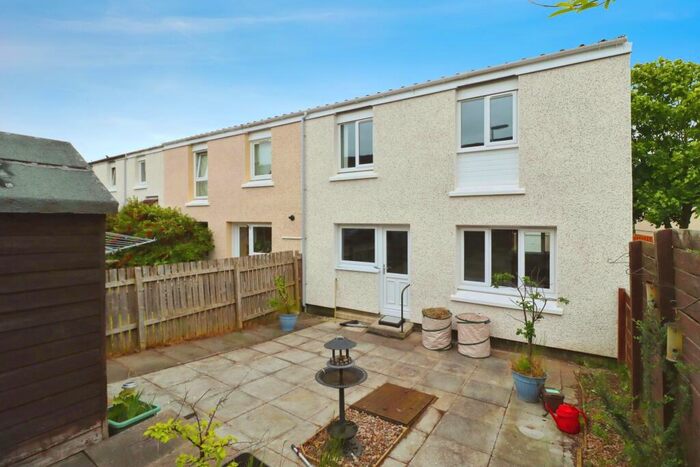 3 Bedroom End Of Terrace House For Sale In Carson Place, Rosyth, Dunfermline, Fife, KY11