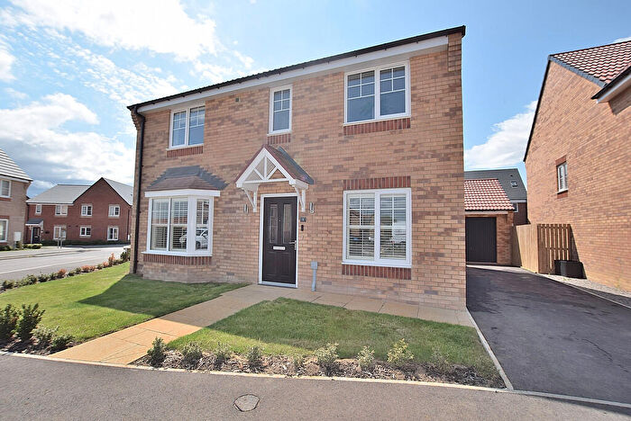 4 Bedroom Detached House For Sale In Breakspeare Garth, Northallerton, DL6