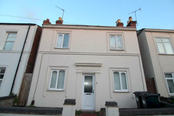 4 Bedroom Detached House To Rent In Forfield Place, Leamington, CV31