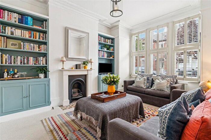 2 Bedroom Apartment For Sale In Marney Road, SW11