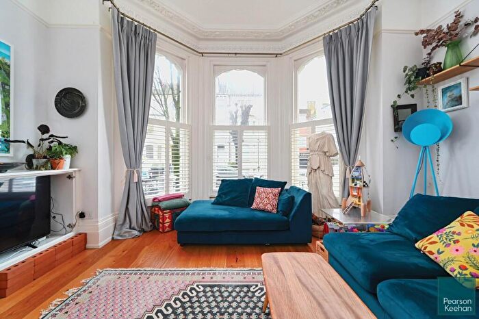 2 Bedroom Apartment To Rent In St Aubyns, Hove, BN3