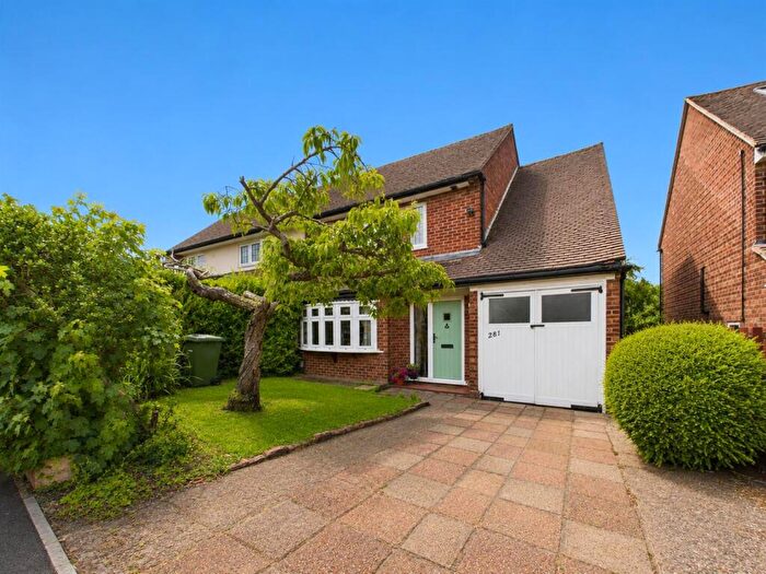 3 Bedroom Semi-Detached House For Sale In Wingletye Lane, Hornchurch, RM11