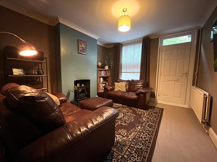 3 Bedroom End Of Terrace House For Sale In Fletton Avenue, Fletton, Peterborough, PE2