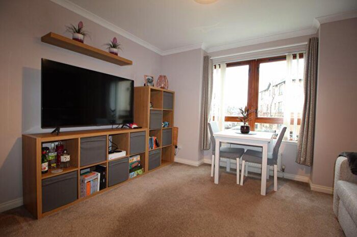 2 Bedroom Flat For Sale In Colville Gardens, Alloa, FK10