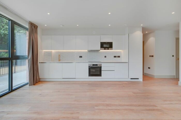 3 Bedroom Flat To Rent In The Sessile, Ashley Road, Tottenham Hale, N17