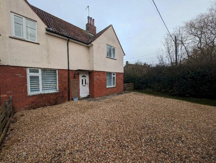 3 Bedroom Terraced House To Rent In Dibbens Row, BA9