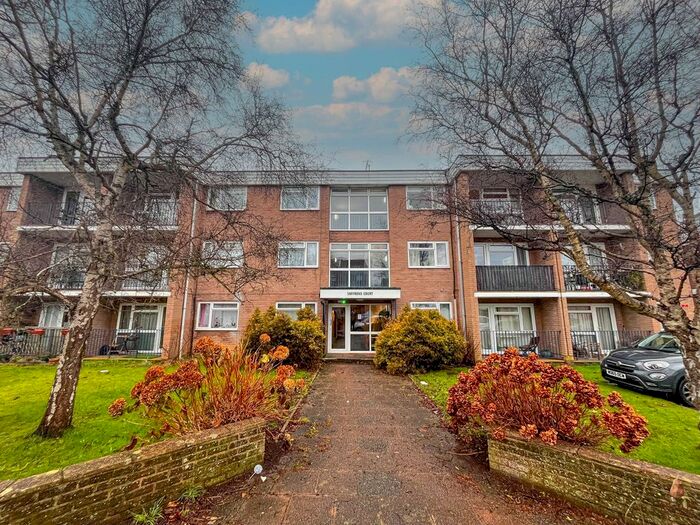 2 Bedroom Flat To Rent In Downview Road, Saffrons Court Downview Road, BN11