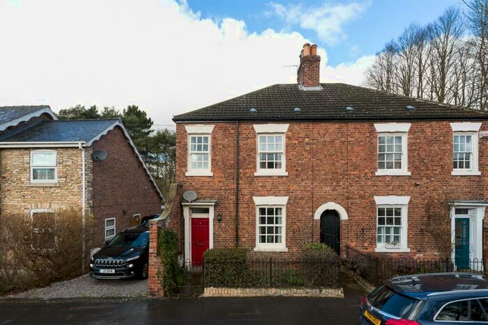 3 Bedroom Semi-Detached House For Sale In Church Street, North Cave, Brough, HU15