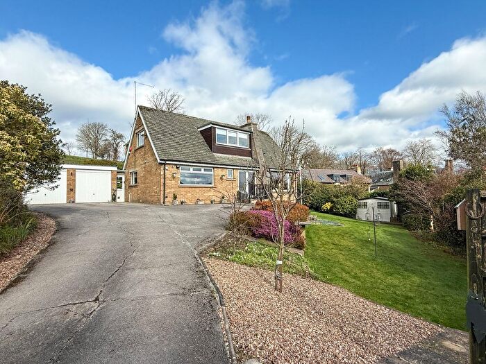 4 Bedroom Detached Bungalow For Sale In Crodingley, Thongsbridge, Holmfirth, HD9