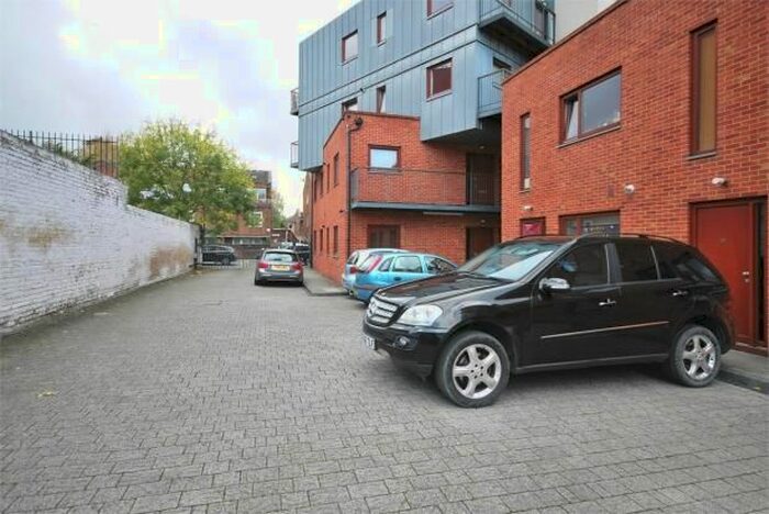 3 Bedroom Town House To Rent In Pomeroy Street, Peckham, SE14