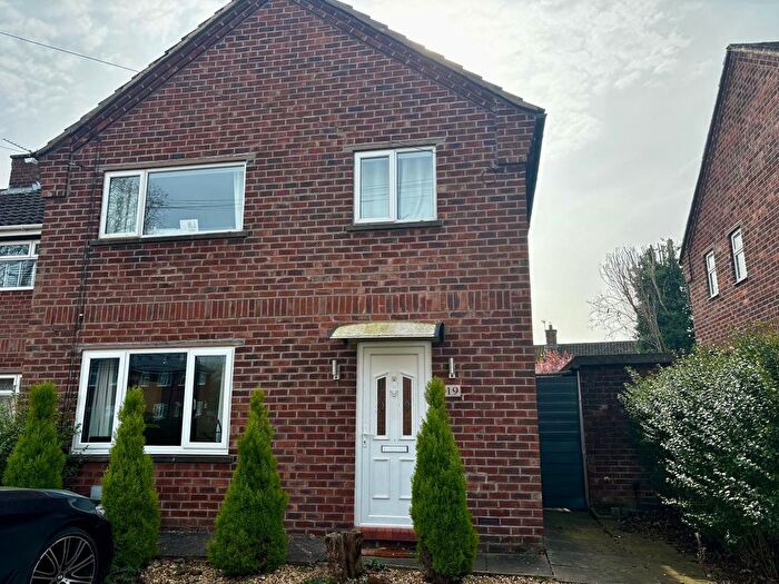 3 Bedroom Property To Rent In Queens Drive, Middlewich, CW10