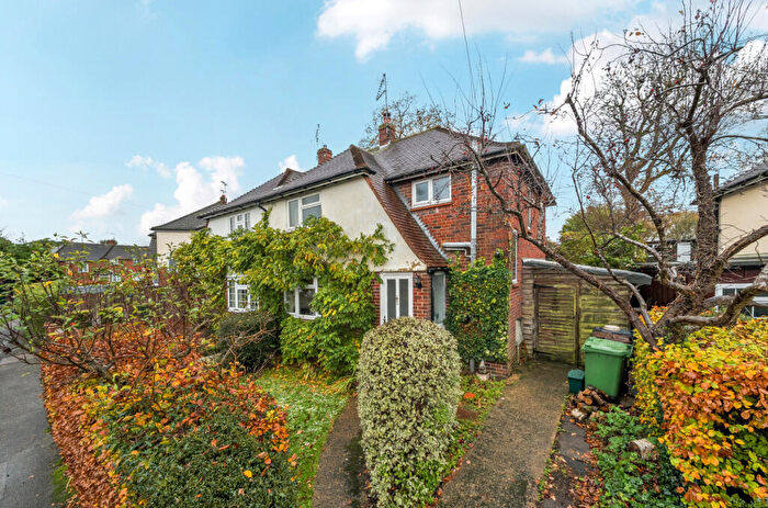 3 Bedroom Semi-Detached House For Sale In Broadley Green, Windlesham, Surrey, GU20