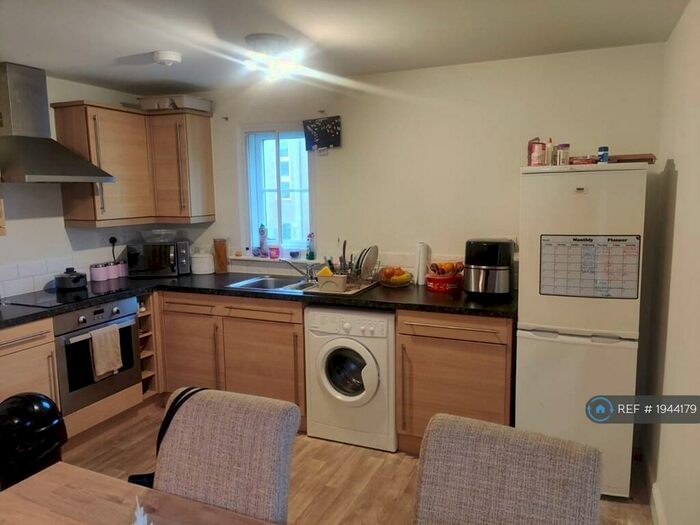 2 Bedroom Flat To Rent In Chapman Place, Colchester, CO4