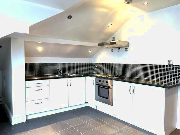 1 Bedroom Flat To Rent In Selsdon Road, South Croydon CR2