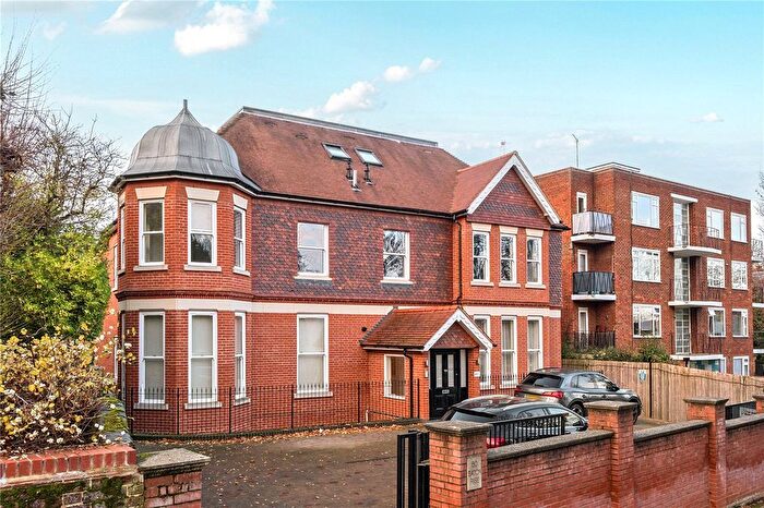 2 Bedroom Flat To Rent In Eaton Rise, London, W5