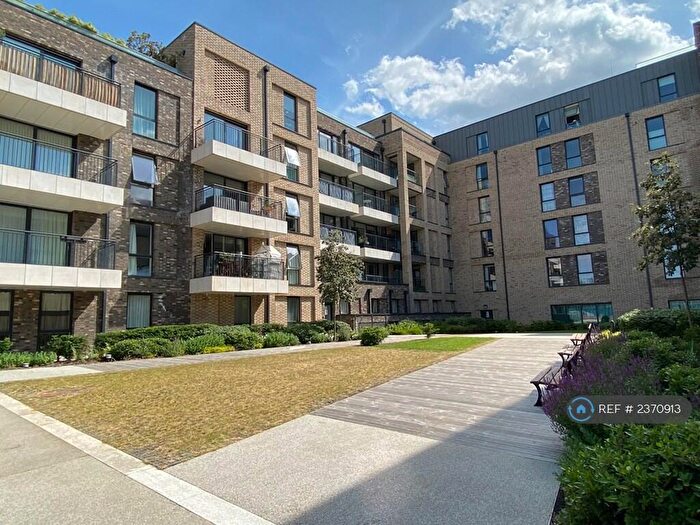 2 Bedroom Flat To Rent In Claremont House, London, SE16