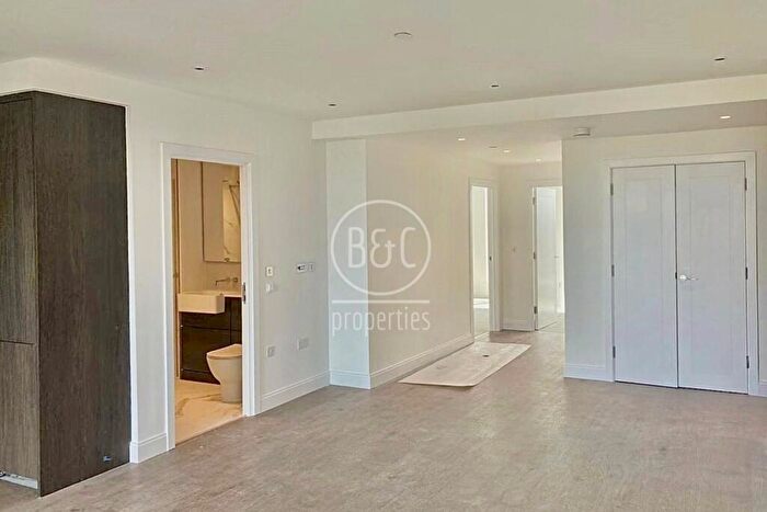 2 Bedroom Apartment To Rent In Gasholder Place, London, SE11