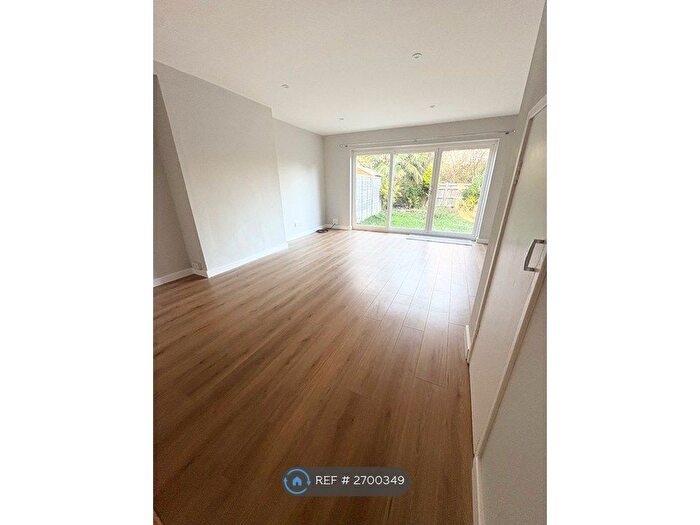 4 Bedroom End Terrace House To Rent In Percival Road, Eastbourne, BN22