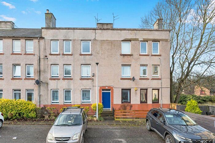 2 Bedroom Flat For Sale In / Redbraes Place, Bonnington, Edinburgh, EH7