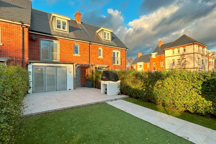 4 Bedroom Terraced House To Rent In Wimborne, BH21