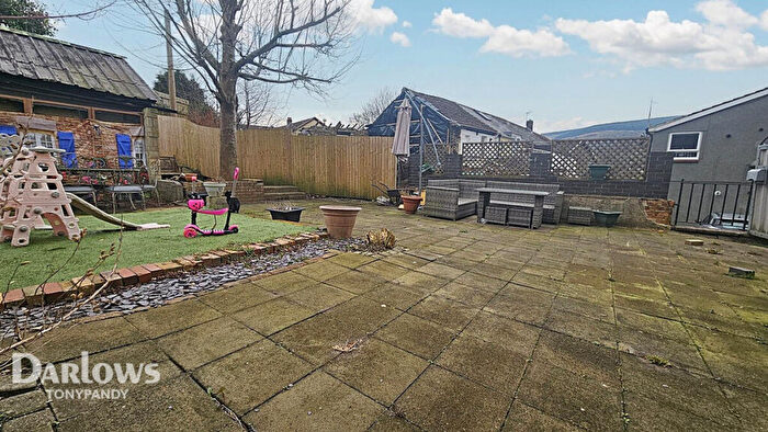 4 Bedroom Semi-Detached House For Sale In Ty Celennyn, Pentre, CF41