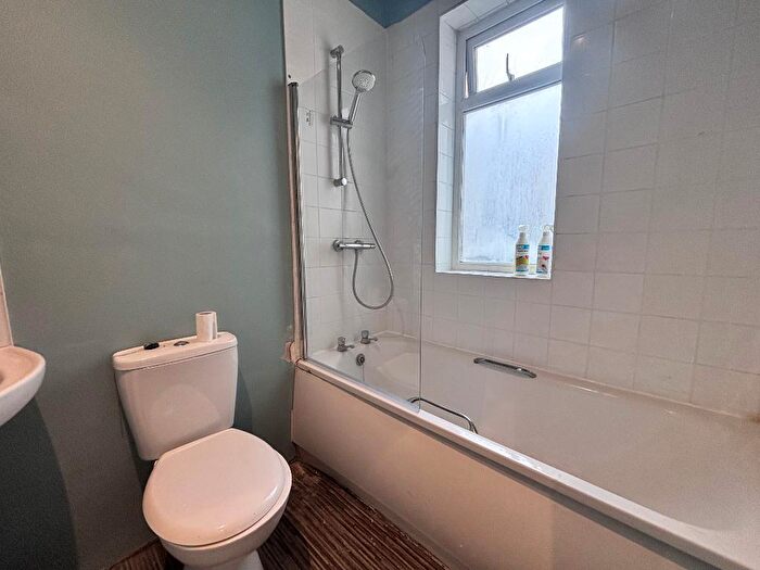 2 Bedroom Apartment To Rent In Upper Lewes Road, Brighton, BN2