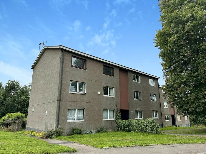 2 Bedroom Flat To Rent In Thurso Crescent, Dundee, DD2