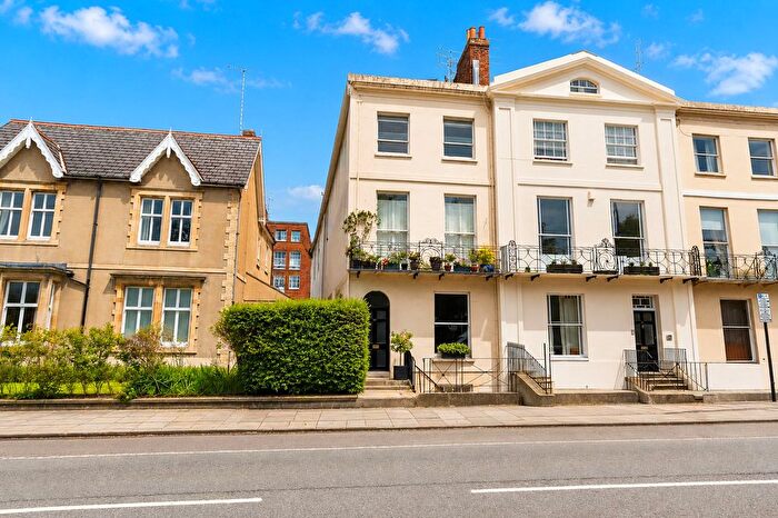 2 Bedroom Flat For Sale In Montpellier Terrace, Cheltenham, GL50