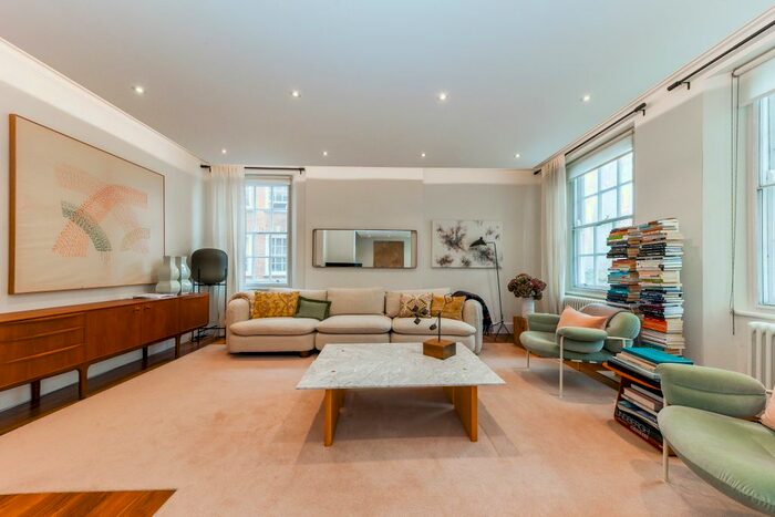 3 Bedroom Flat To Rent In Old Brompton Road, London, SW5