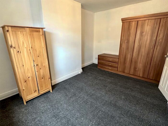 3 Bedroom Terraced House To Rent In Diamond Terrace, Off Pellon Lane