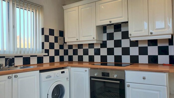 2 Bedroom Semi-Detached House To Rent In Perth Avenue, Jarrow, NE32