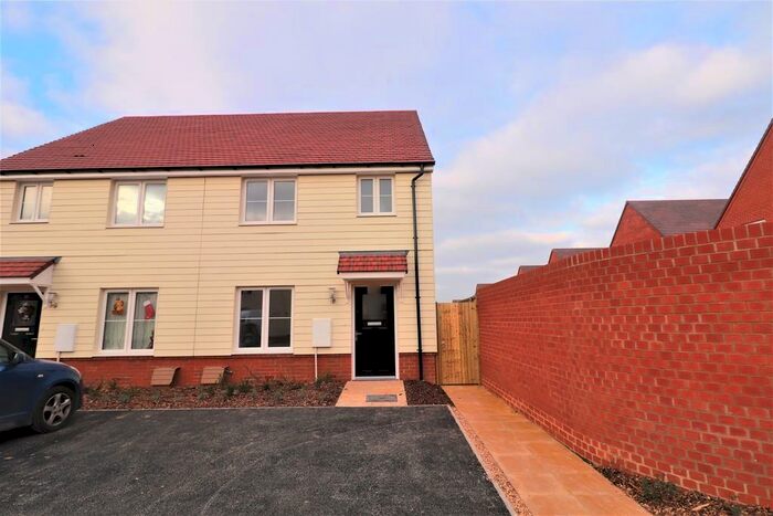 3 Bedroom Semi-Detached House To Rent In Merino Road, Andover, SP11