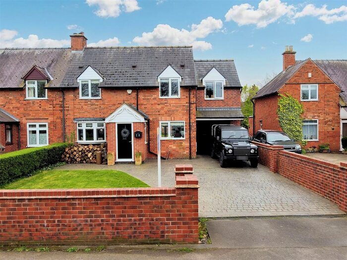 4 Bedroom Semi-Detached House For Sale In London Road, Shardlow, Derby, DE72