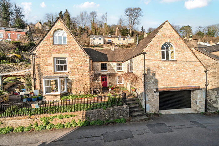 5 Bedroom Detached House For Sale In High Street, Chalford, GL6