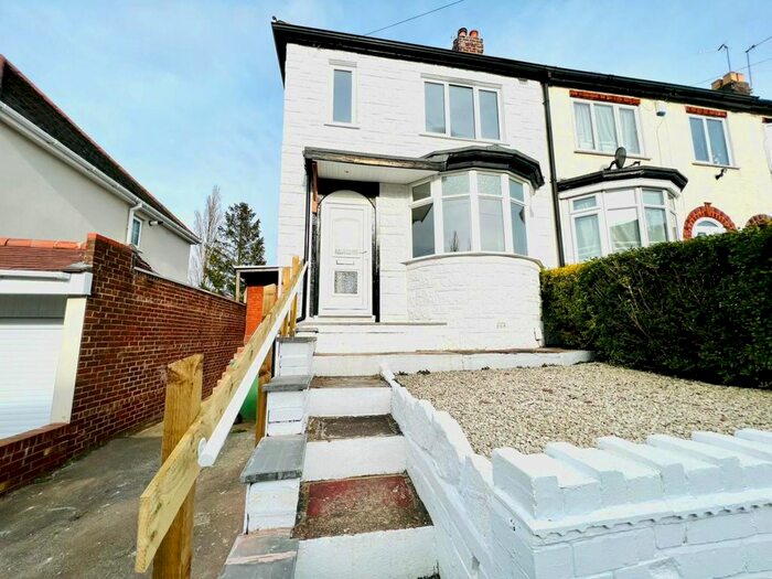 3 Bedroom Semi-Detached House To Rent In Corser Street, Dudley DY1