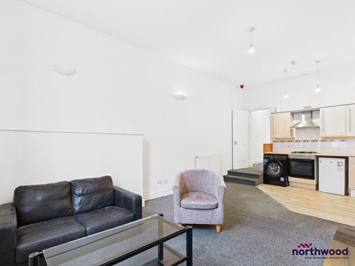 1 Bedroom Flat To Rent In Seaside, Eastbourne, BN22