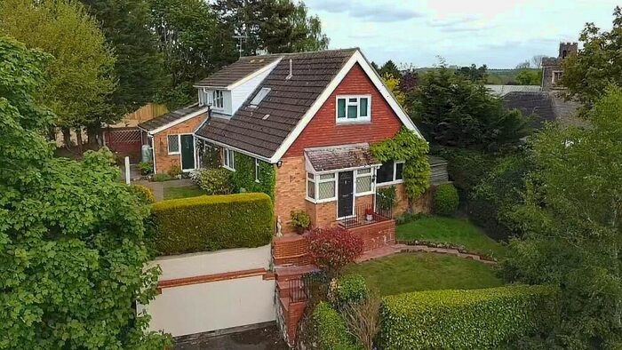 3 Bedroom Detached House For Sale In Great Lane, Clophill, Bedfordshire, MK45