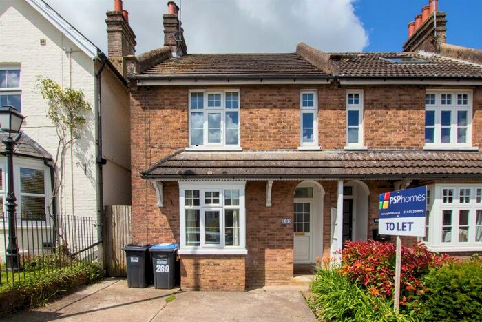 3 Bedroom Semi-Detached House To Rent In Junction Road, Burgess Hill, RH15