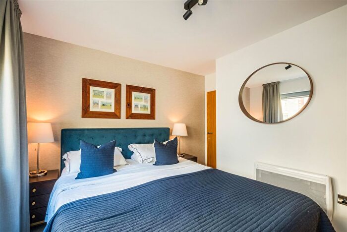 1 Bedroom Flat For Sale In Queens Road, Brighton, BN1