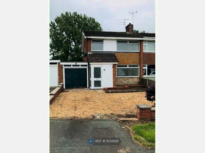 3 Bedroom Semi-Detached House To Rent In Rocester Avenue, Wolverhampton, WV11