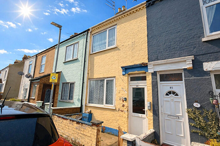 3 Bedroom Terraced House For Sale In Granville Road, Cobholm, Great Yarmouth, NR31