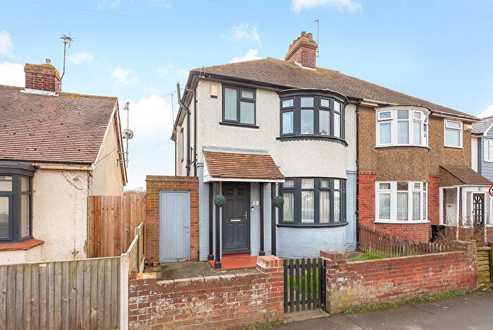 3 Bedroom Semi-Detached House For Sale In Fleetwood Avenue, Herne Bay, Kent, CT6