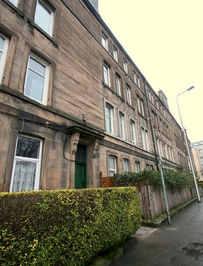 2 Bedroom Flat To Rent In Murieston Place, Edinburgh, EH11