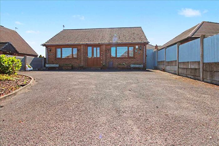 2 Bedroom Detached Bungalow For Sale In Wagstaff Lane, Jacksdale, Nottingham, NG16