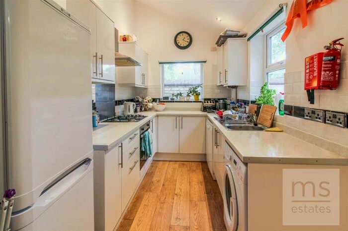 3 Bedroom Terraced House To Rent In Church Avenue, Lenton, Nottingham, NG7