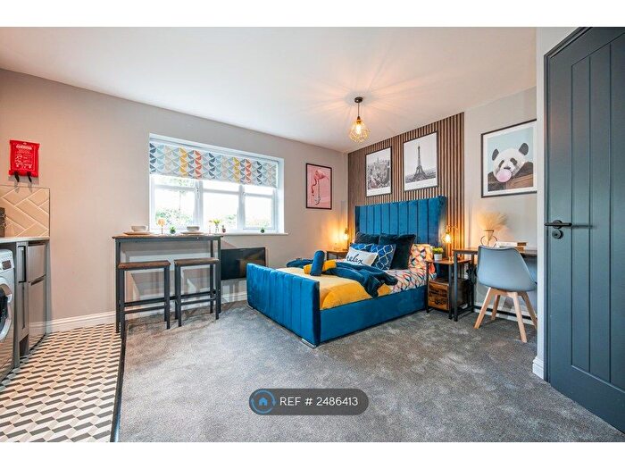 Studio To Rent In Haydon, Swindon, SN25